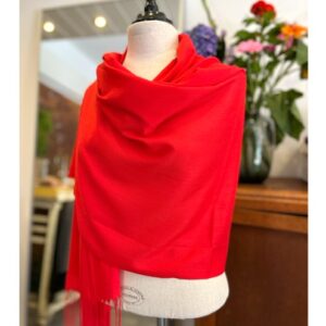 Rode stola shawl met viscose en wol