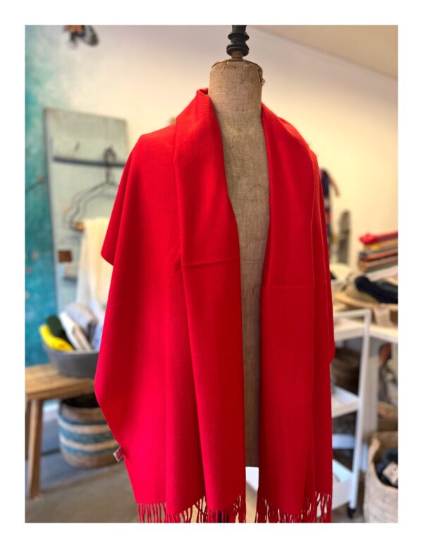 Rode shawl van viscose en cashmère wol