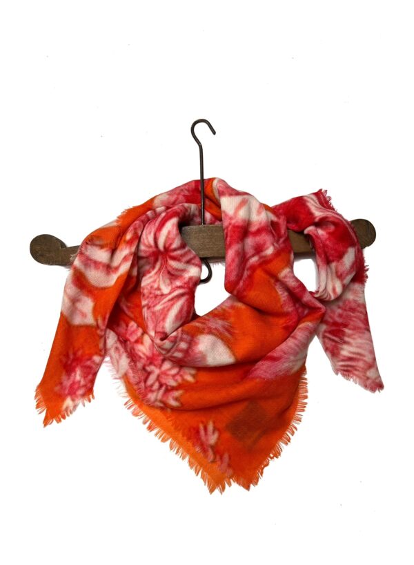 oranje rode vierkante sjaal van Otracosa