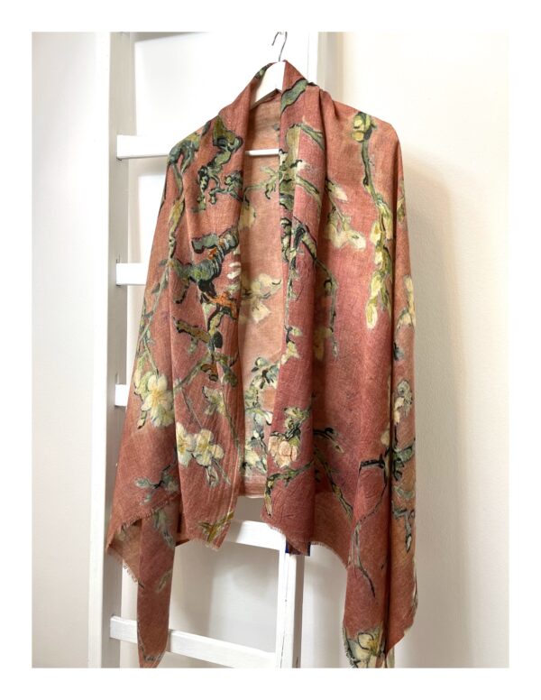 Stola sjaal uit de Otracosa art collectie amandel bloesem Vincent van Gogh