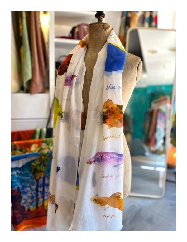 Otracosa sarong sjaal van katoen met visjes