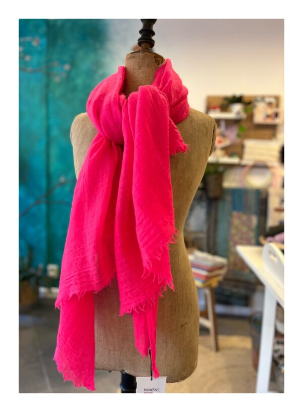 Zachte Moment Amsterdam sjaal van wol in roze