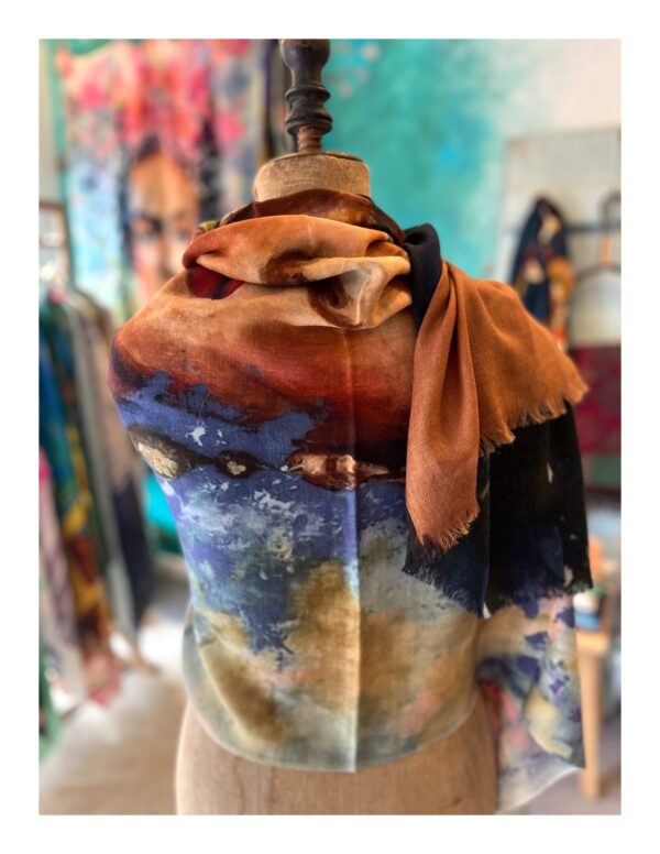 all season Otracosa shawl met Frida Kahlo