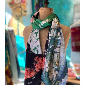 Dubbelzijdige kunst sjaal van satijn met frida Kahlo