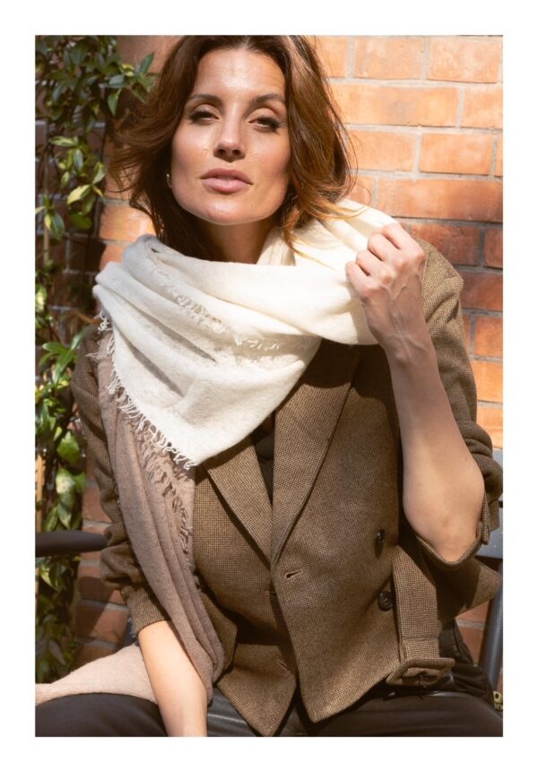 Beige Moment Amsterdam sjaal van cashmere