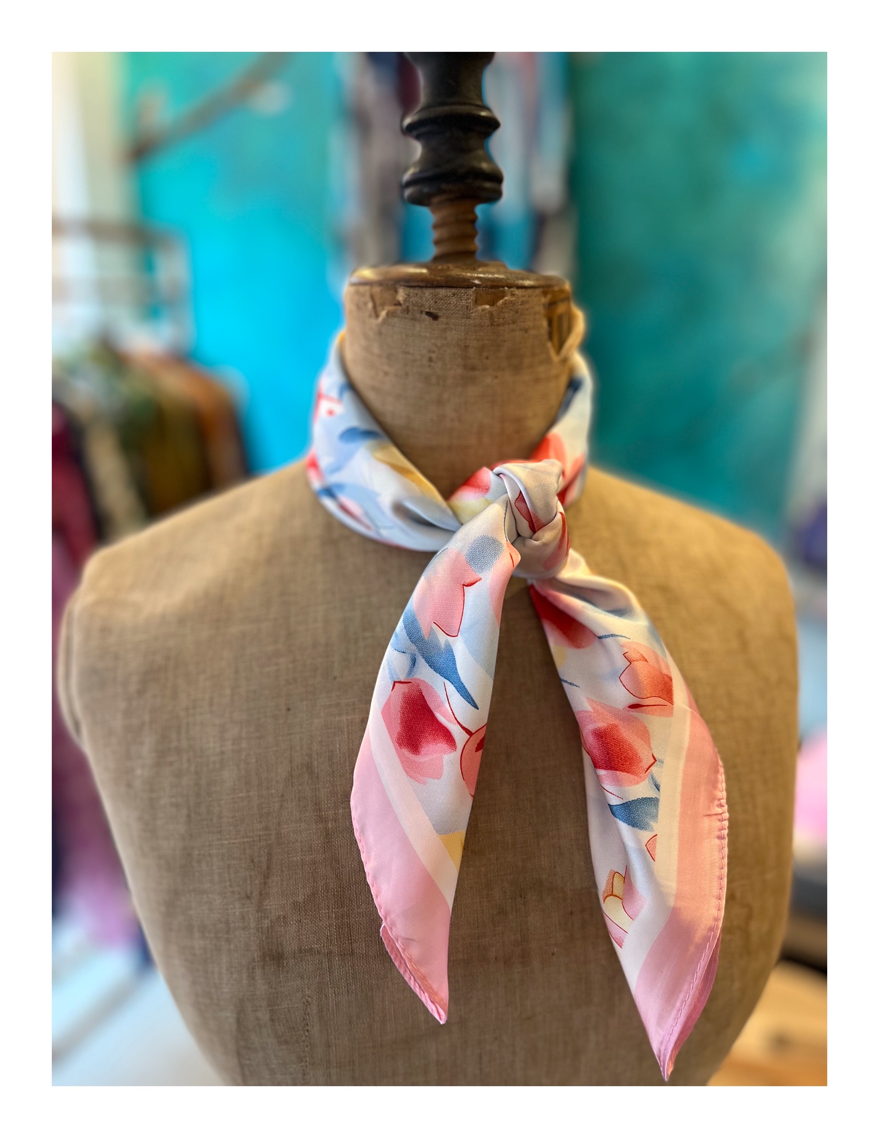 klein vierkant bandana sjaaltje met tulpen