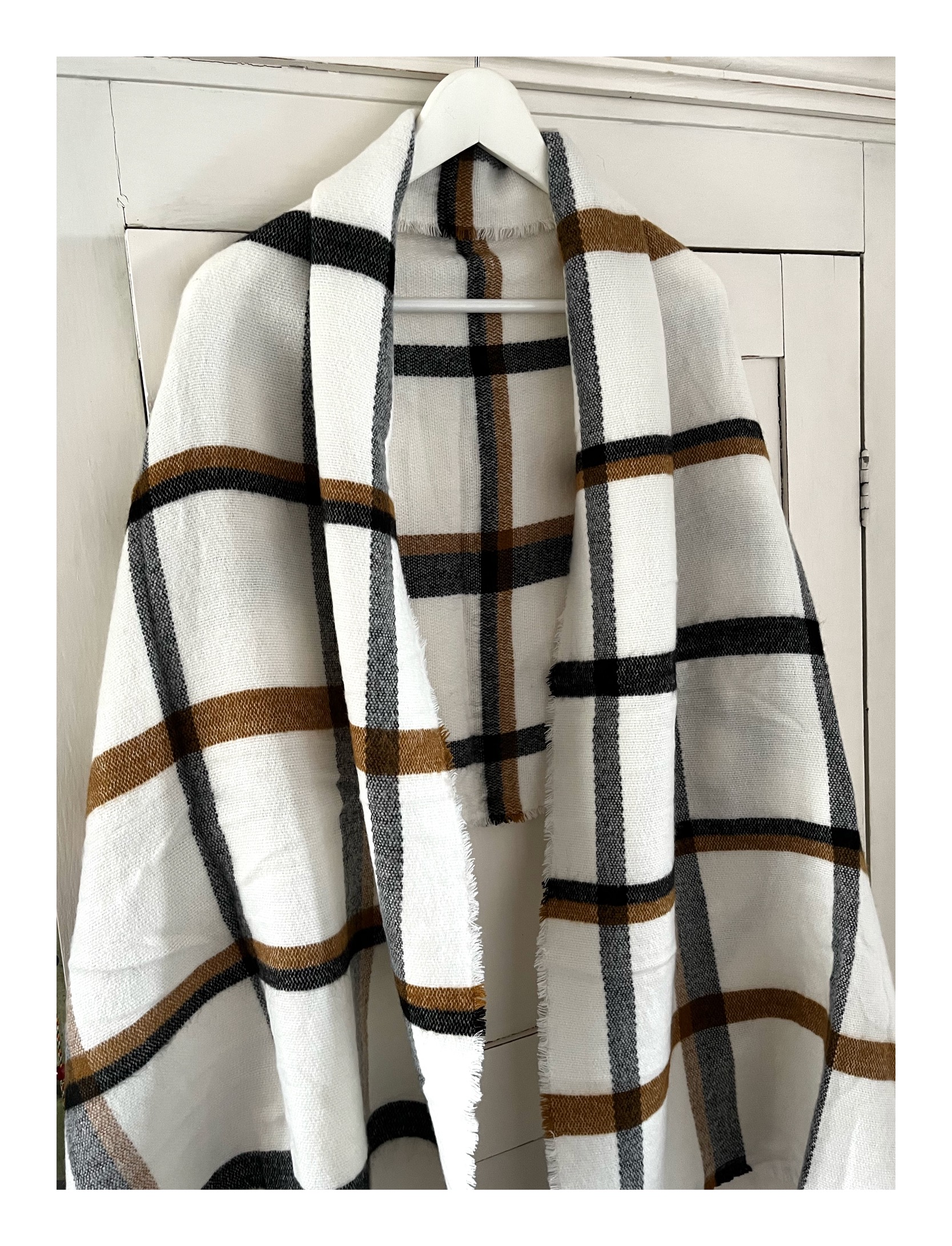 Grote geruite shawl in Burberry style
