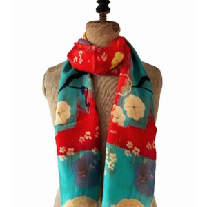 Rode zijden sjaal met turkoois blauw en geel