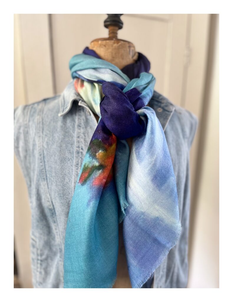 blauwe art shawl wol en zijde "vrouw met sigaret" naar Leo Gestel